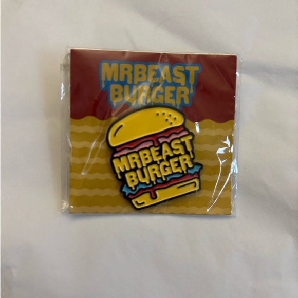 MrBeast‎ Burger Pin - Picture 1 of 2